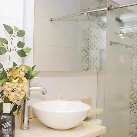 Apartamento Beachfront Building-workspace, Cozy & Affordable! *