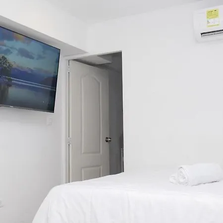 Beachfront Building-workspace, Cozy & Affordable! *