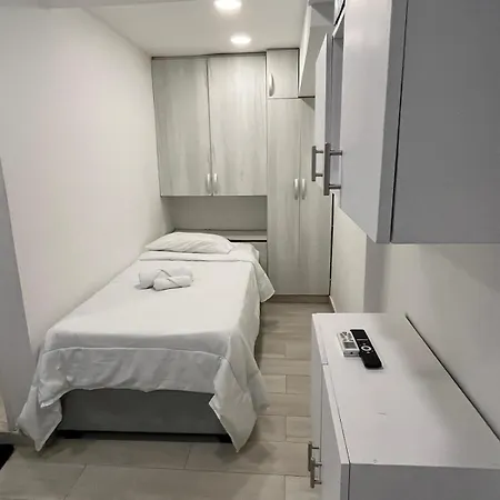 Beachfront Building-workspace, Cozy & Affordable! Apartment